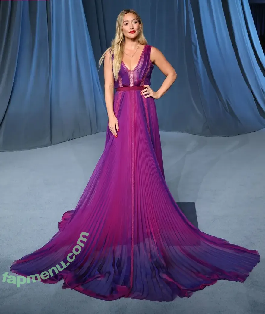 Hilary Duff nude photo #1361 (hilaryduff)