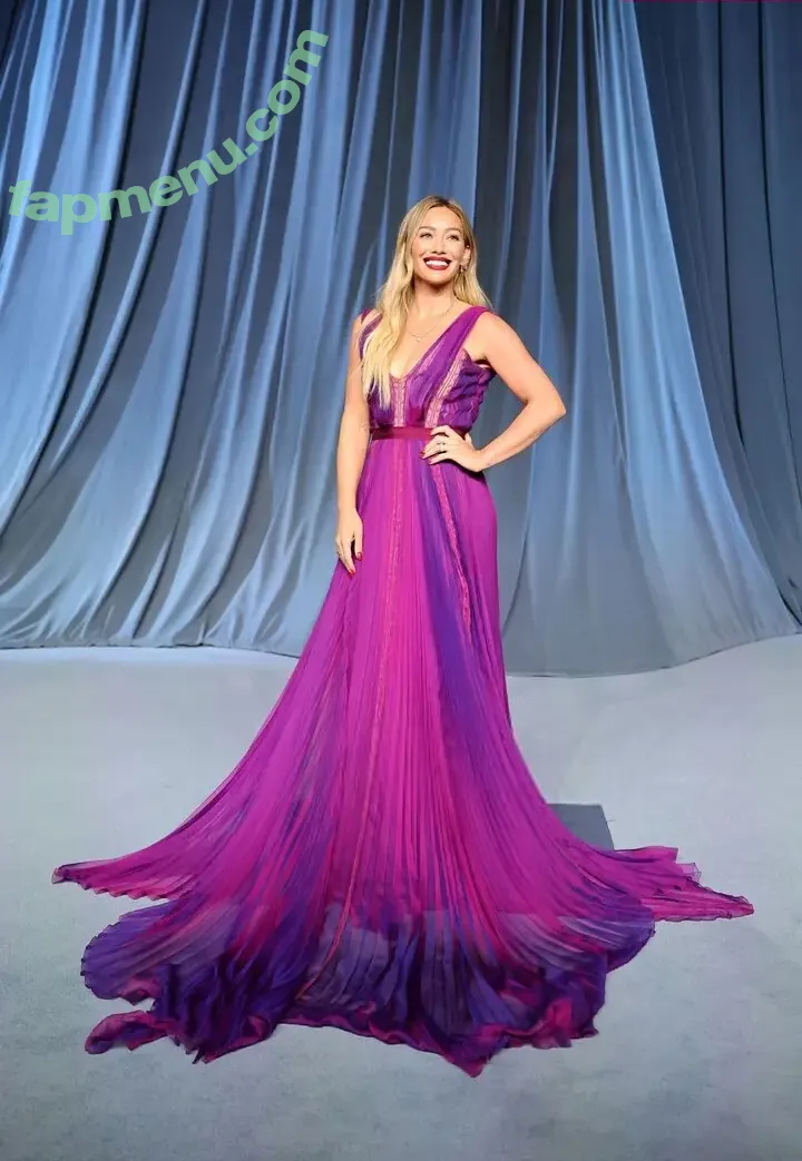 Hilary Duff nude photo #1362 (hilaryduff)