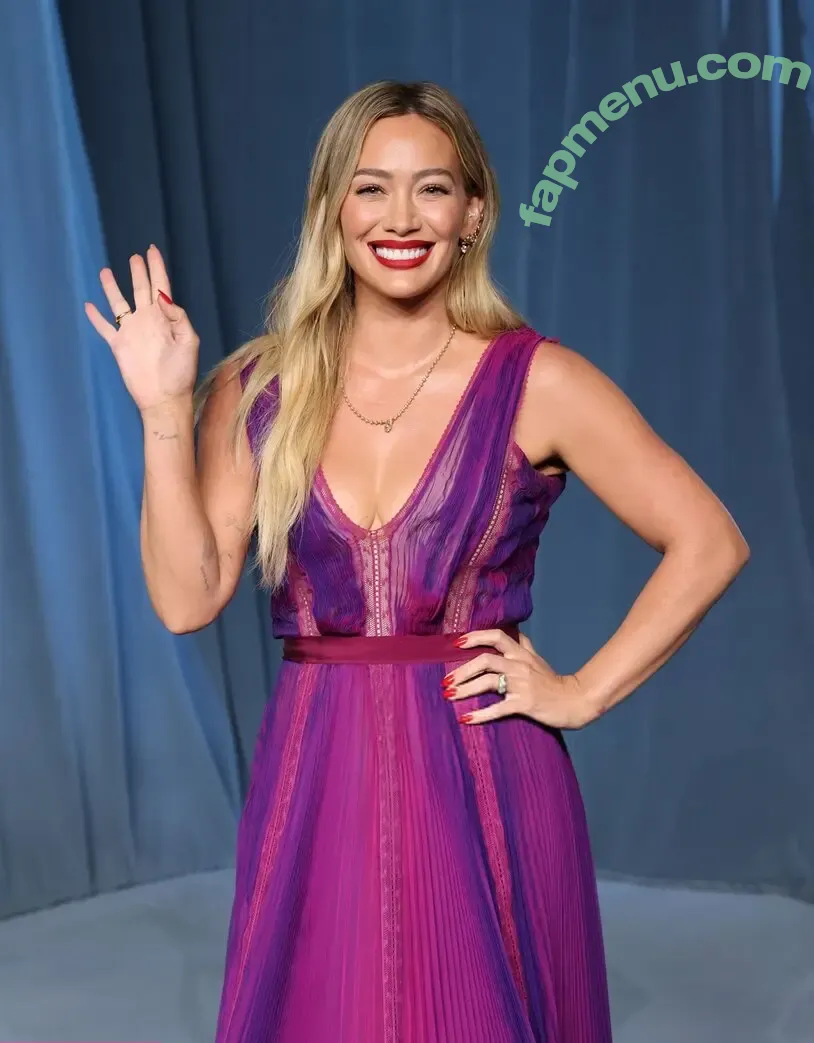 Hilary Duff nude photo #1368 (hilaryduff)