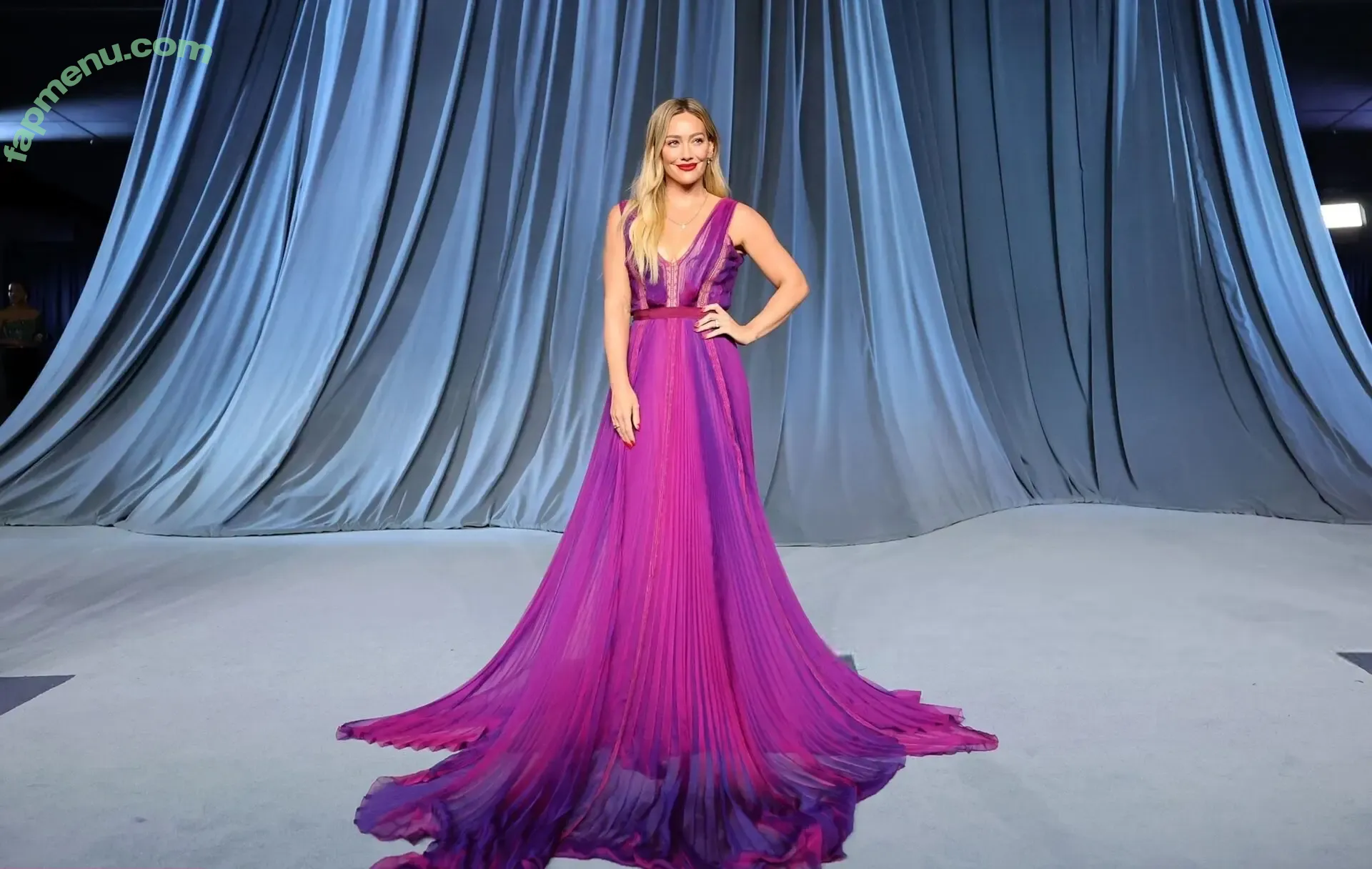 Hilary Duff nude photo #1369 (hilaryduff)