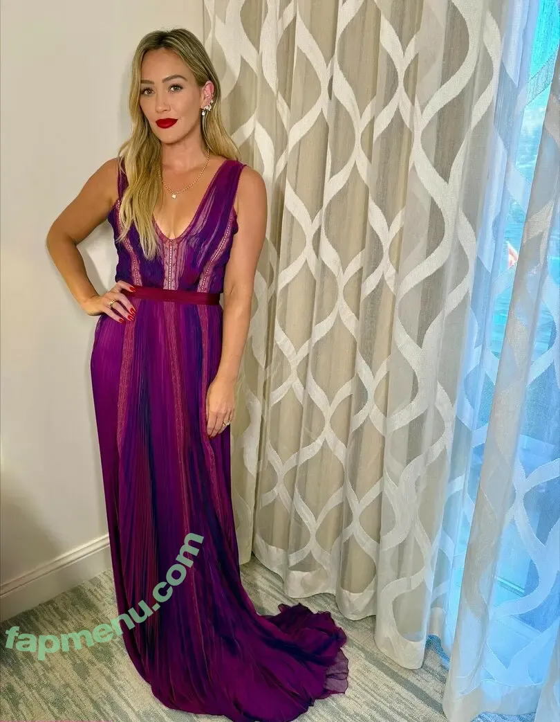 Hilary Duff nude photo #1377 (hilaryduff)