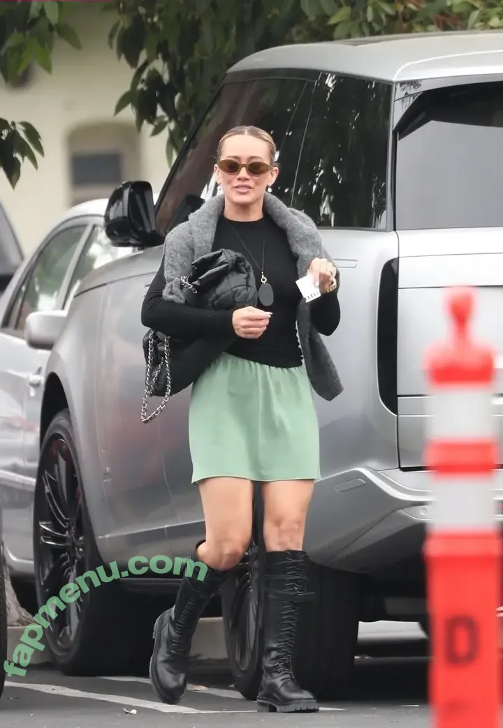 Hilary Duff nude photo #1418 (hilaryduff)