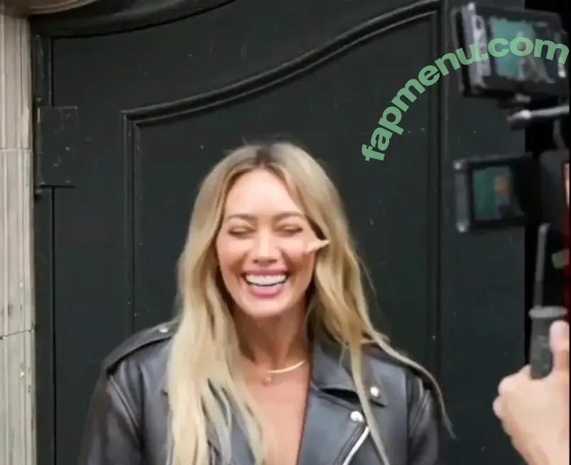 Hilary Duff nude photo #1446 (hilaryduff / kylanharv)