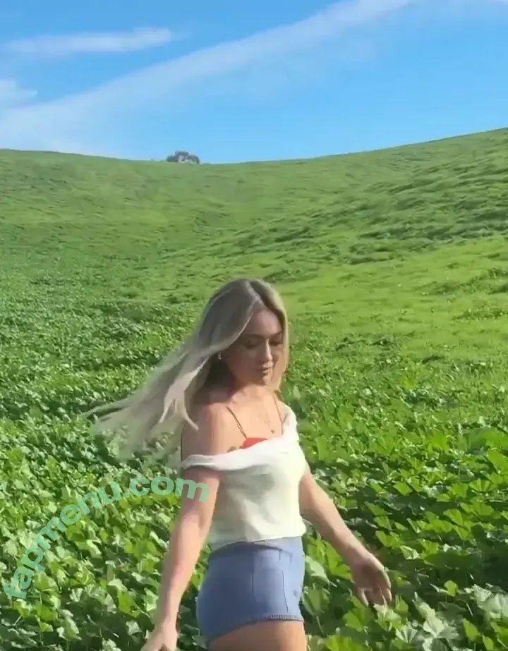 Hilary Duff nude photo #1537 (hilaryduff)