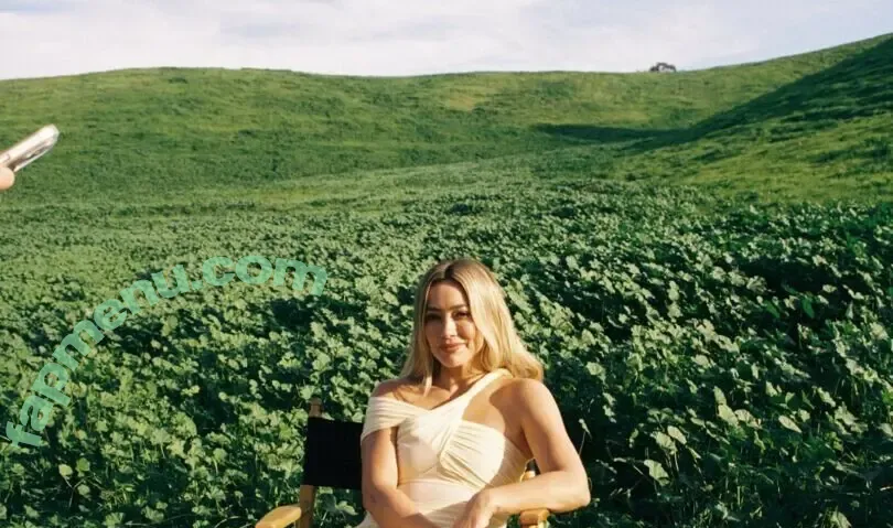 Hilary Duff nude photo #1546 (hilaryduff)