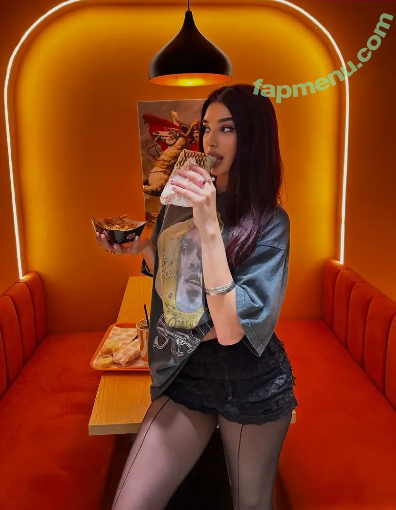 Hilda Kertalli nude photo #0072 (hildakertalli)