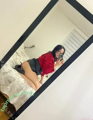 Hilda Schmidt / hilda.schm.of / hildaschmidt nude photo #0221