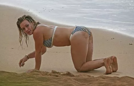 Hillary Duff / hilaryduff nude photo #0027