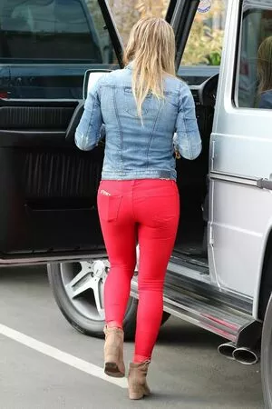 Hillary Duff / hilaryduff nude photo #0030