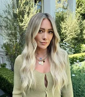 Hillary Duff / hilaryduff nude photo #0085