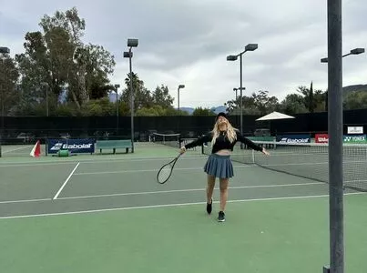 Hillary Duff / hilaryduff nude photo #0149