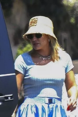 Hillary Duff / hilaryduff nude photo #0222