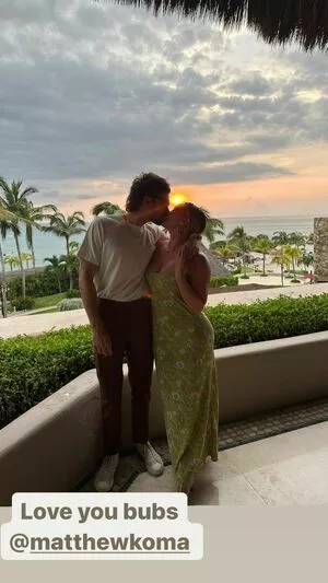 Hillary Duff / hilaryduff nude photo #0267