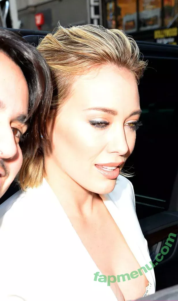 Hillary Duff nude photo #0126 (hilaryduff)