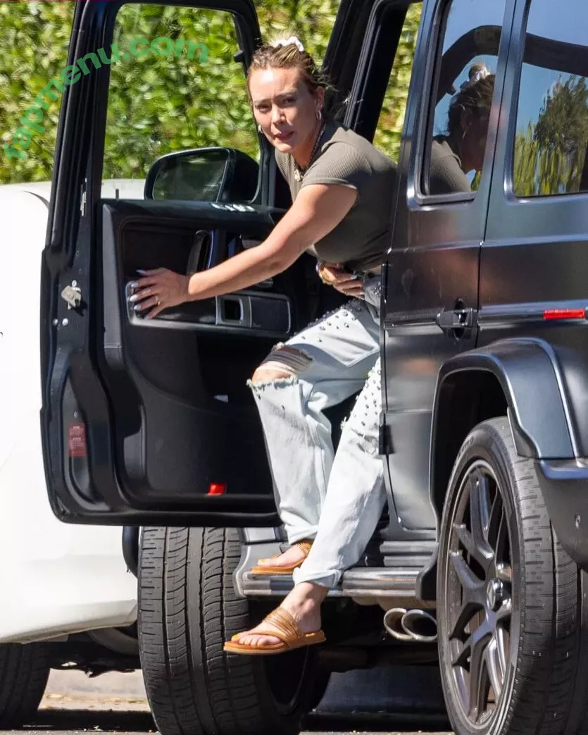 Hillary Duff nude photo #0190 (hilaryduff)