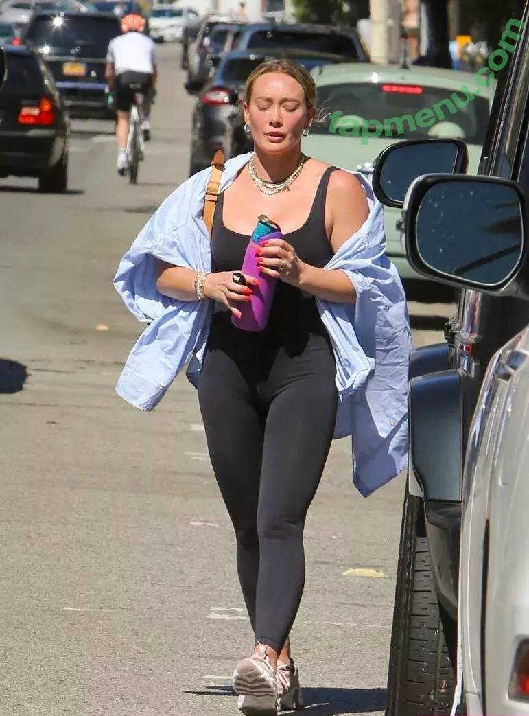 Hillary Duff nude photo #0201 (hilaryduff)