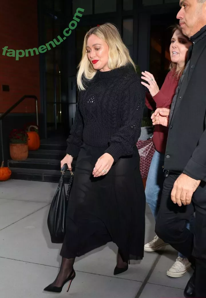 Hillary Duff nude photo #0307 (hilaryduff)