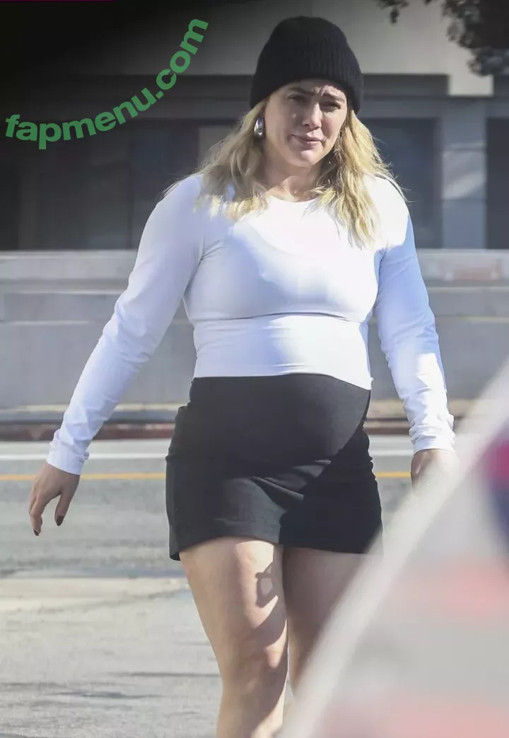 Hillary Duff nude photo #0329 (hilaryduff)