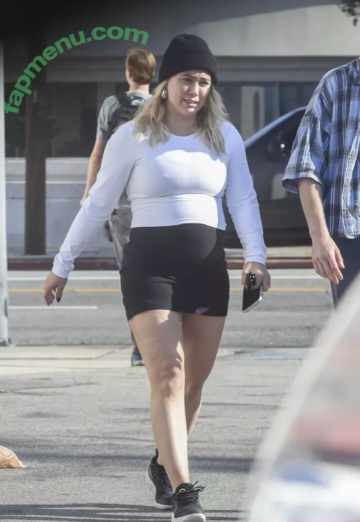 Hillary Duff nude photo #0332 (hilaryduff)