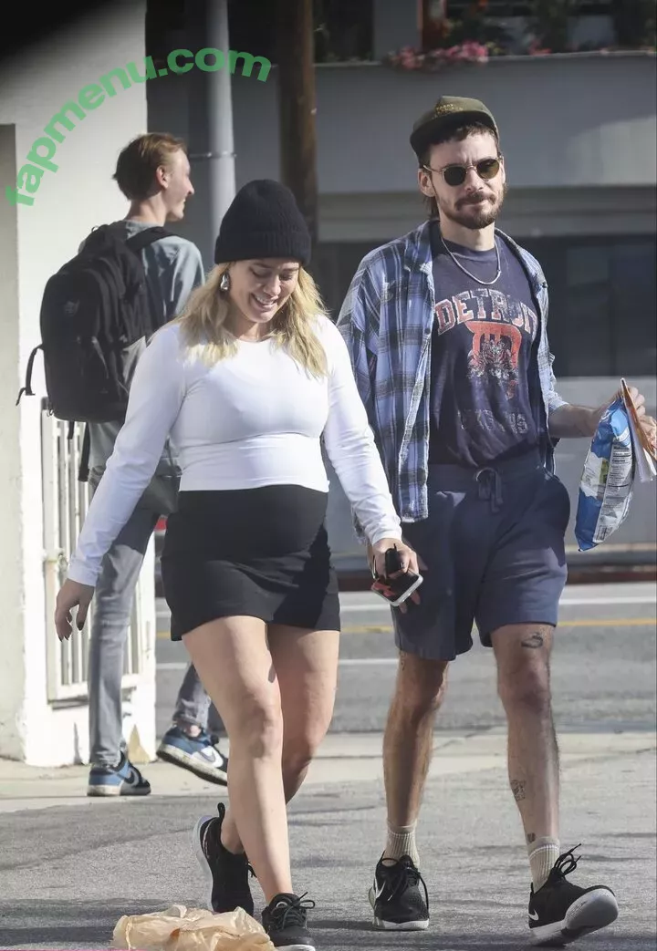 Hillary Duff nude photo #0335 (hilaryduff)