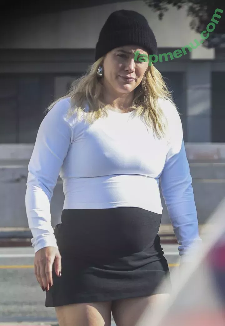 Hillary Duff nude photo #0340 (hilaryduff)