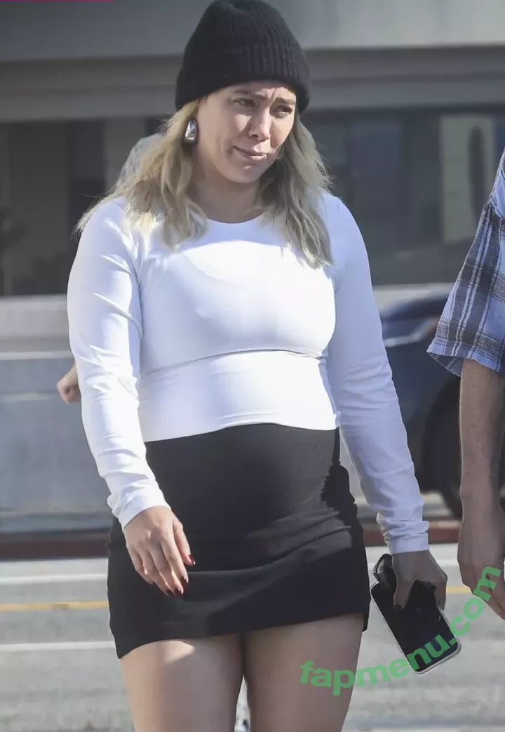 Hillary Duff nude photo #0343 (hilaryduff)