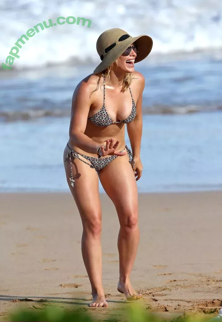 Hillary Duff nude photo #0360 (hilaryduff)