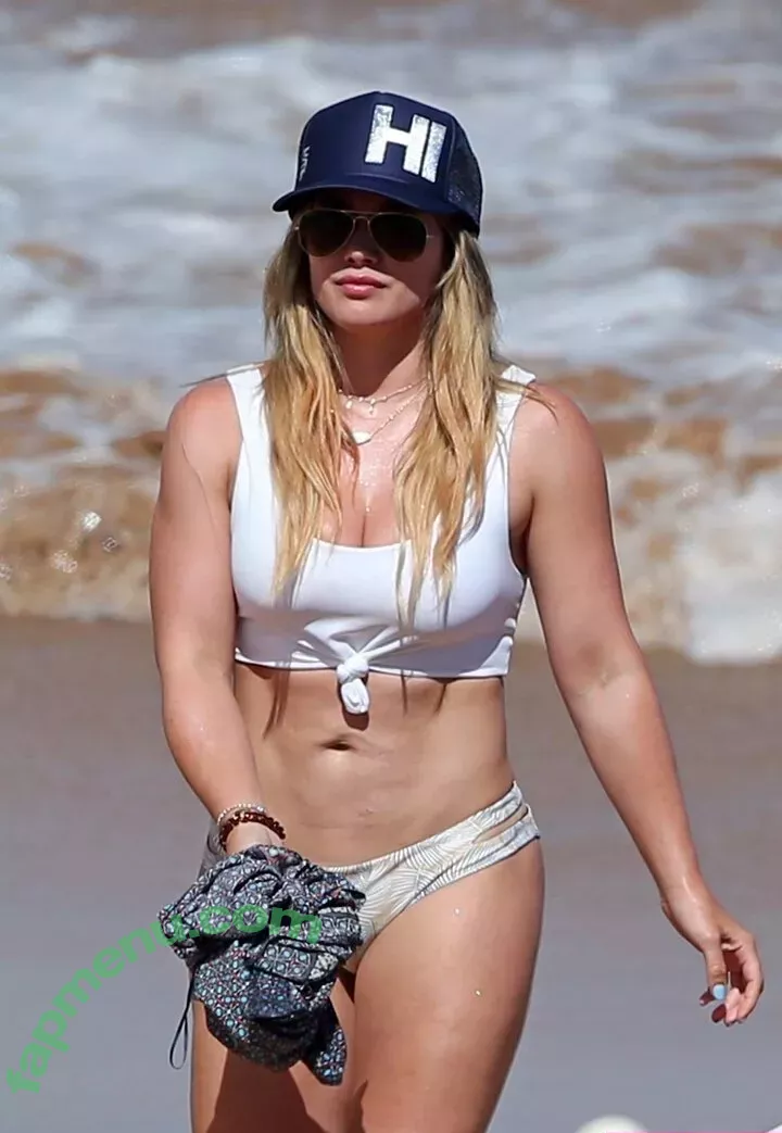 Hillary Duff nude photo #0571 (hilaryduff)