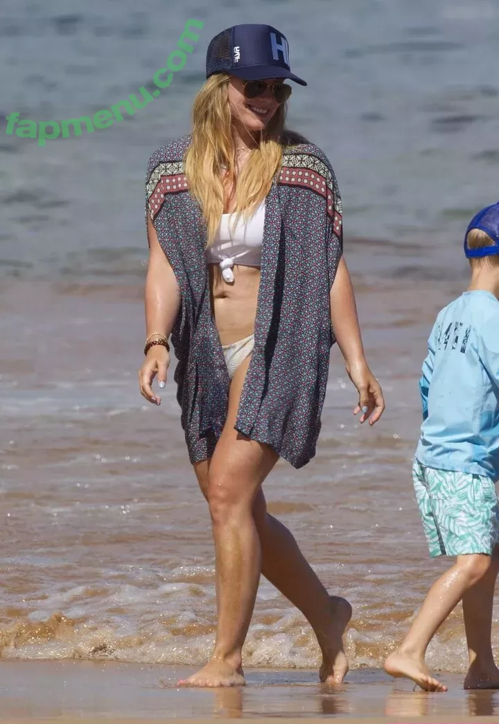 Hillary Duff nude photo #0586 (hilaryduff)