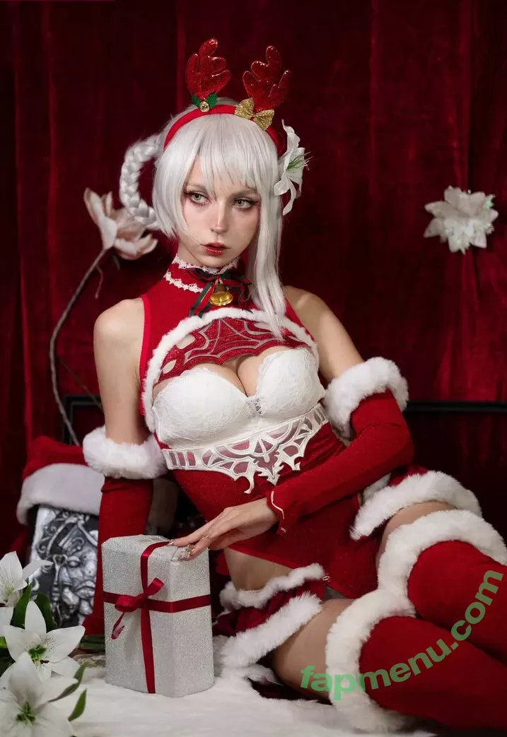 Himee.lily nude photo #1356 (Himeecosplay / kawaiierotica)
