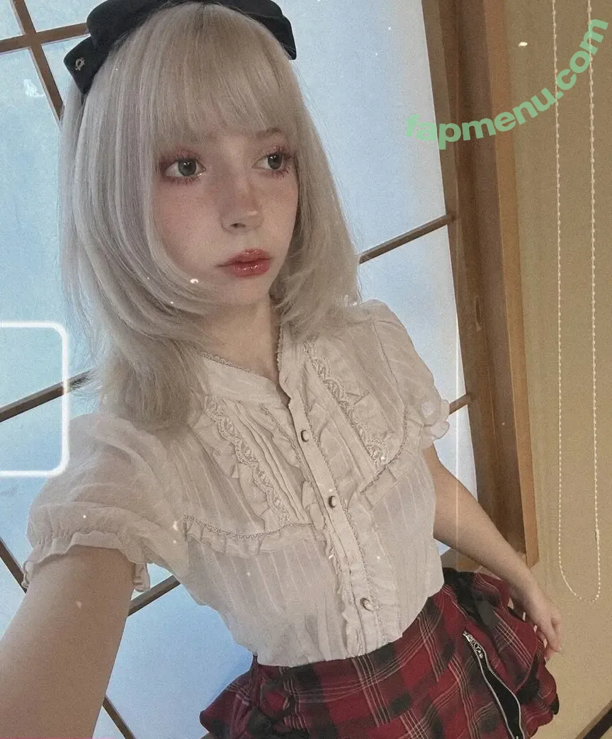 Himee.lily nude photo #1628 (Himeecosplay / kawaiierotica)