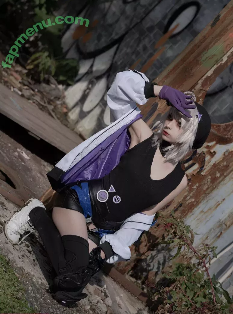 Himeecosplay nude photo #0024 (Himee.lily)