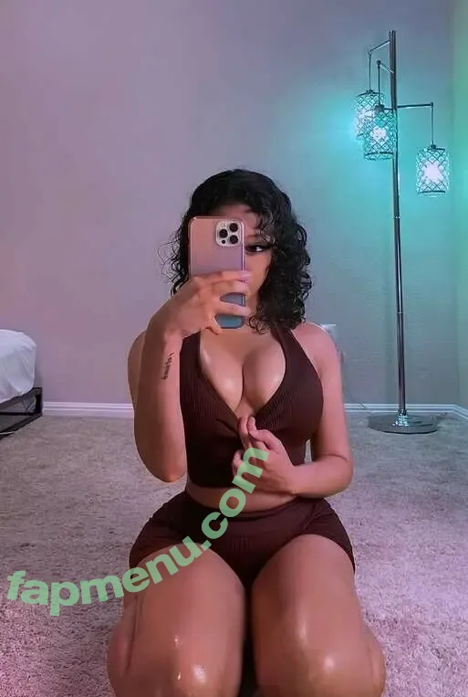 Hinederegf nude photo #0030 (Karina / Kxridere / katarinabluu / kyuradere)