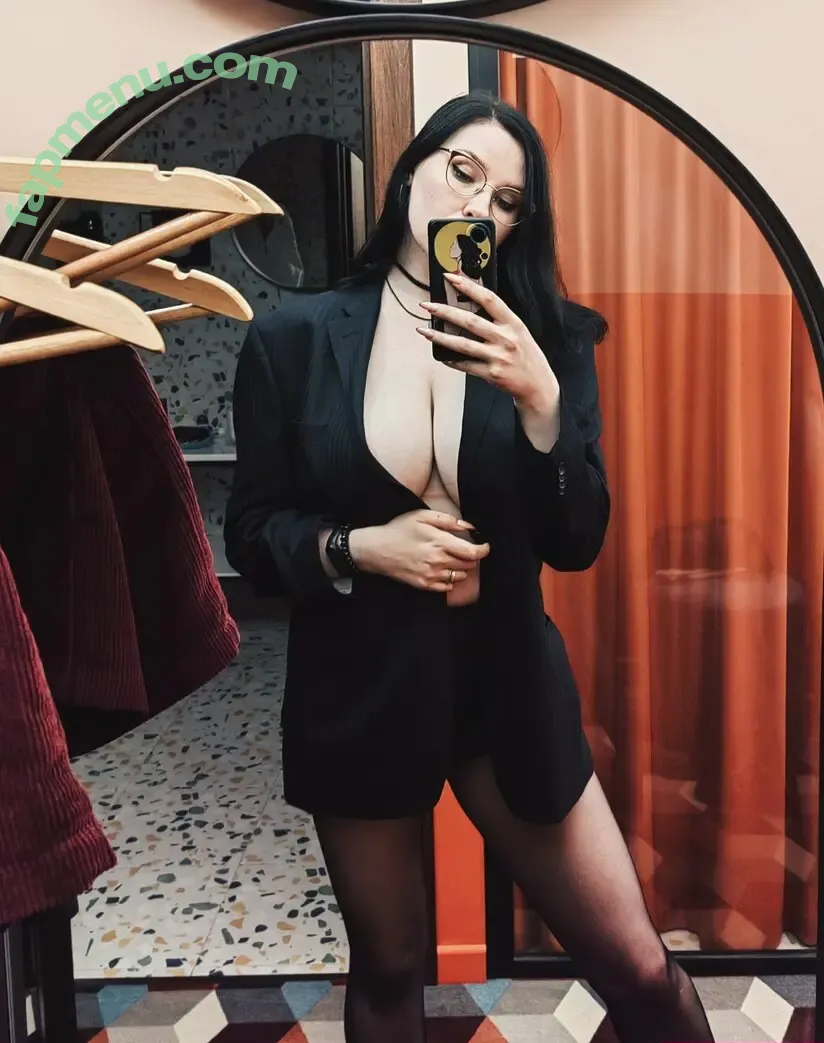 Hinikali nude photo #0004 (Betty Short / Hinkali4 / hinkkeli)