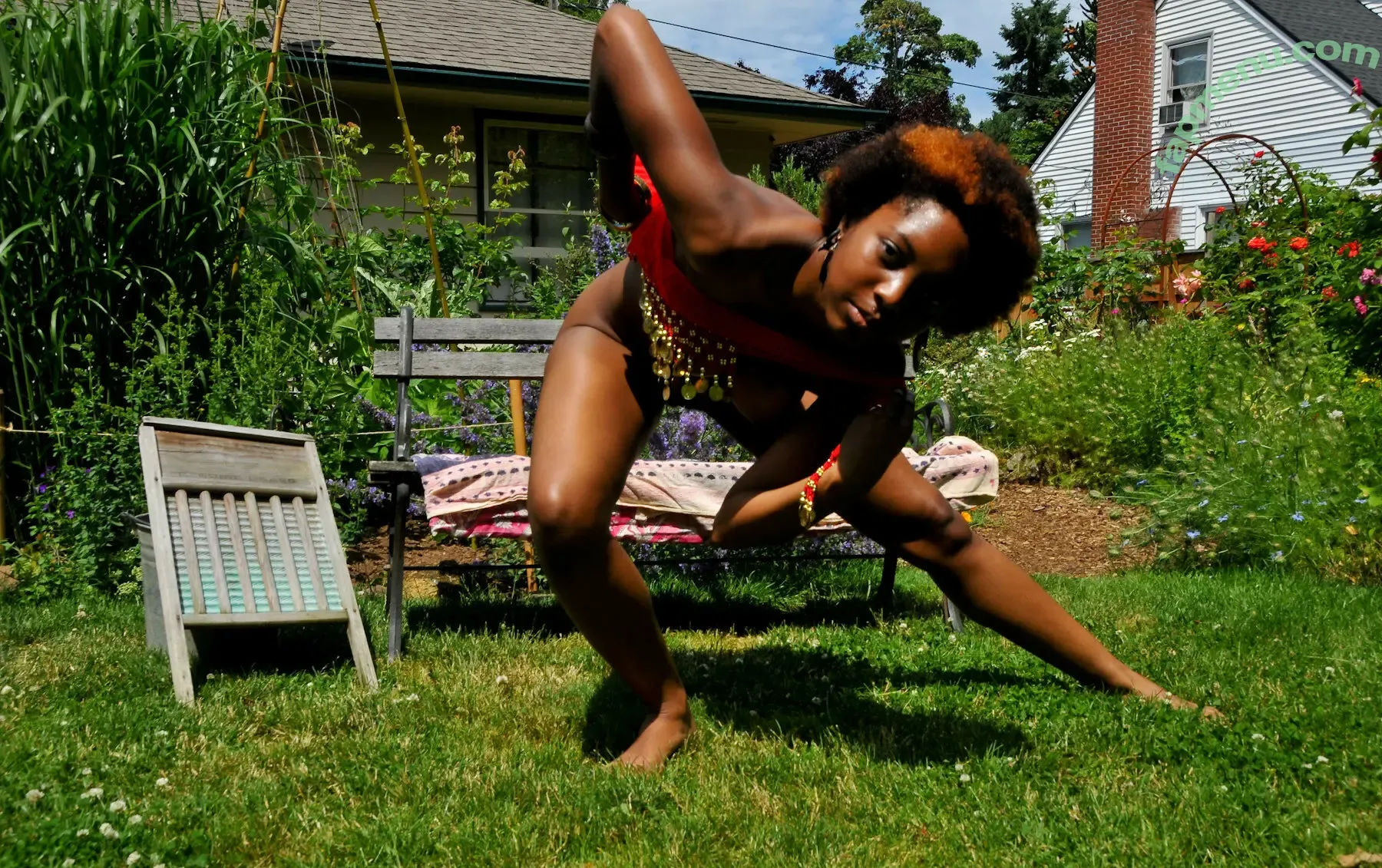 HippieGoddess nude photo #0035 (hippie___goddess / hippiegoddess69)
