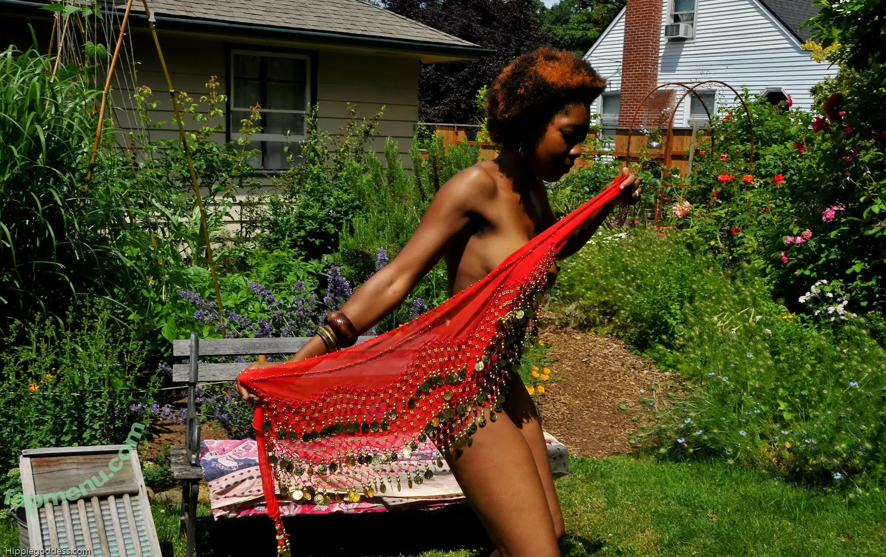HippieGoddess nude photo #0046 (hippie___goddess / hippiegoddess69)
