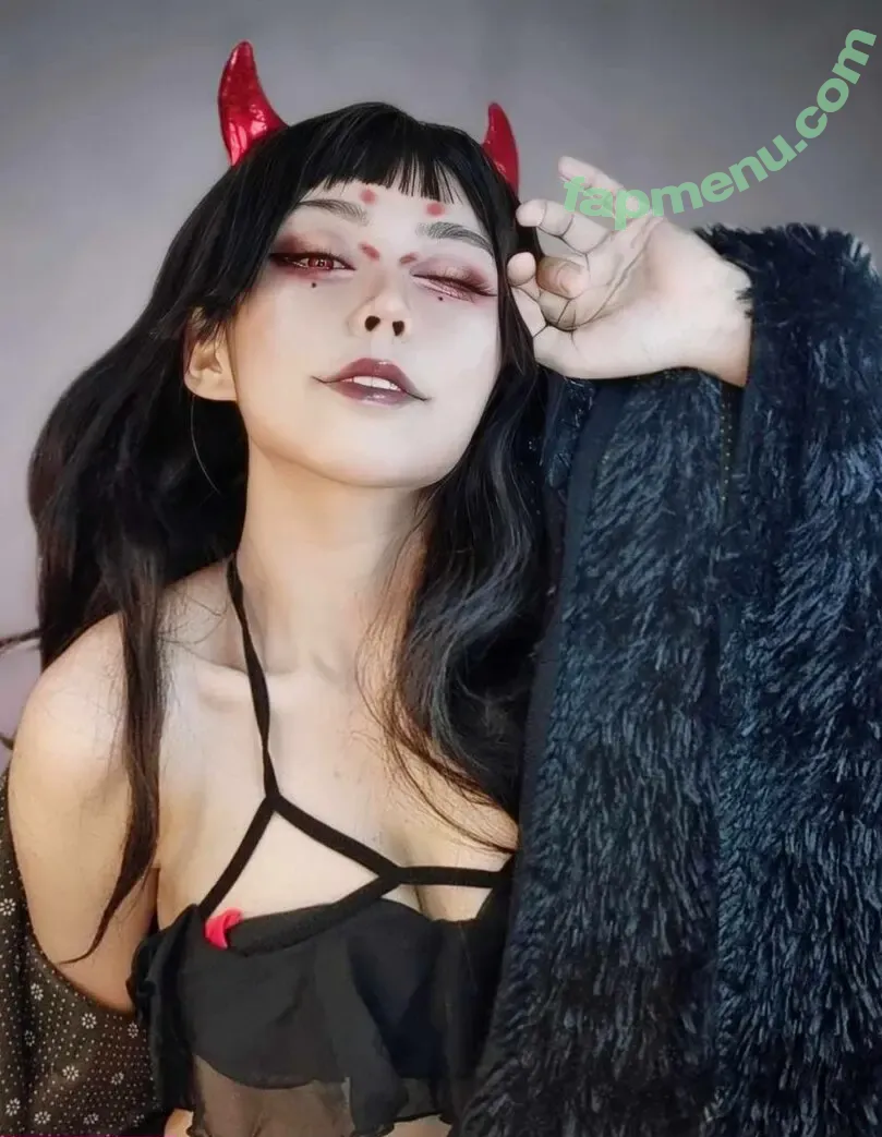 Hippochii nude photo #0024 (hippo_chii131)