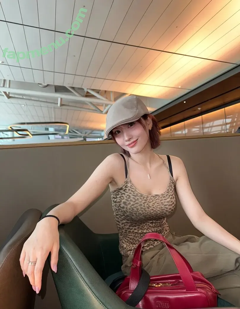 Hirai Momo nude photo #0118 (TWICE / momo)
