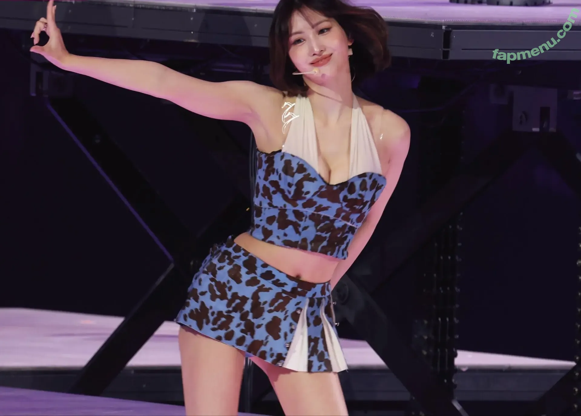 Hirai Momo nude photo #0180 (TWICE / momo)
