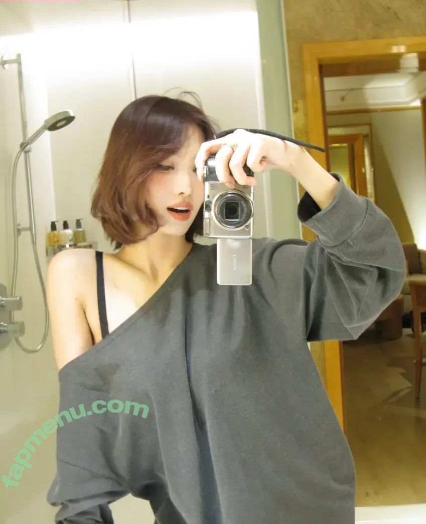 Hirai Momo nude photo #0226 (TWICE / momo)