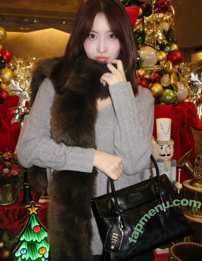 Hirai Momo nude photo #0240 (TWICE / momo)