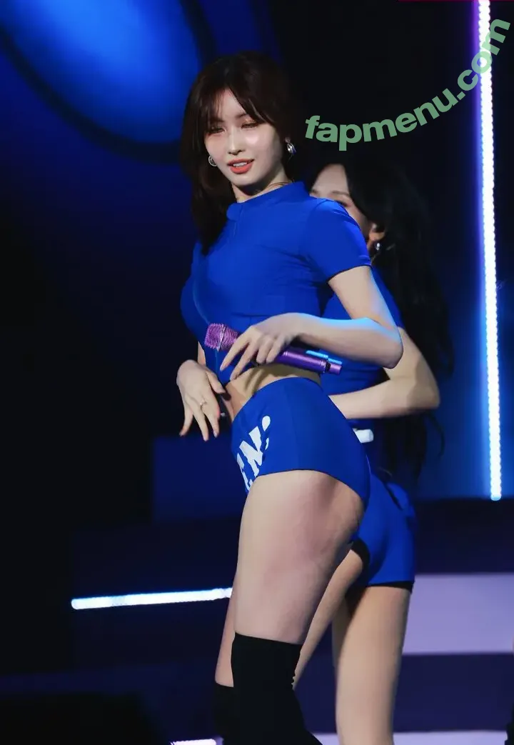 Hirai Momo nude photo #0260 (MomoHiraiDaily / TWICE / archiveshirai / momo.hirai)