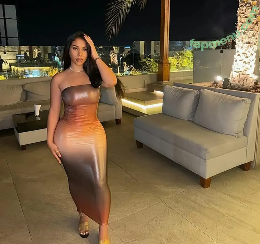 Hispanic nude photo #1116 (Latina Women / dianaMriveraa / dianamrivera_ / dianariveraa)