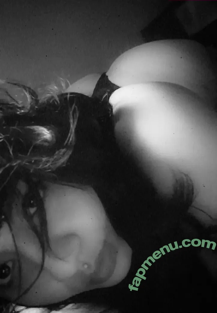 Hispanic nude photo #1228 (Latina Women / dianaMriveraa / dianamrivera_ / dianariveraa)