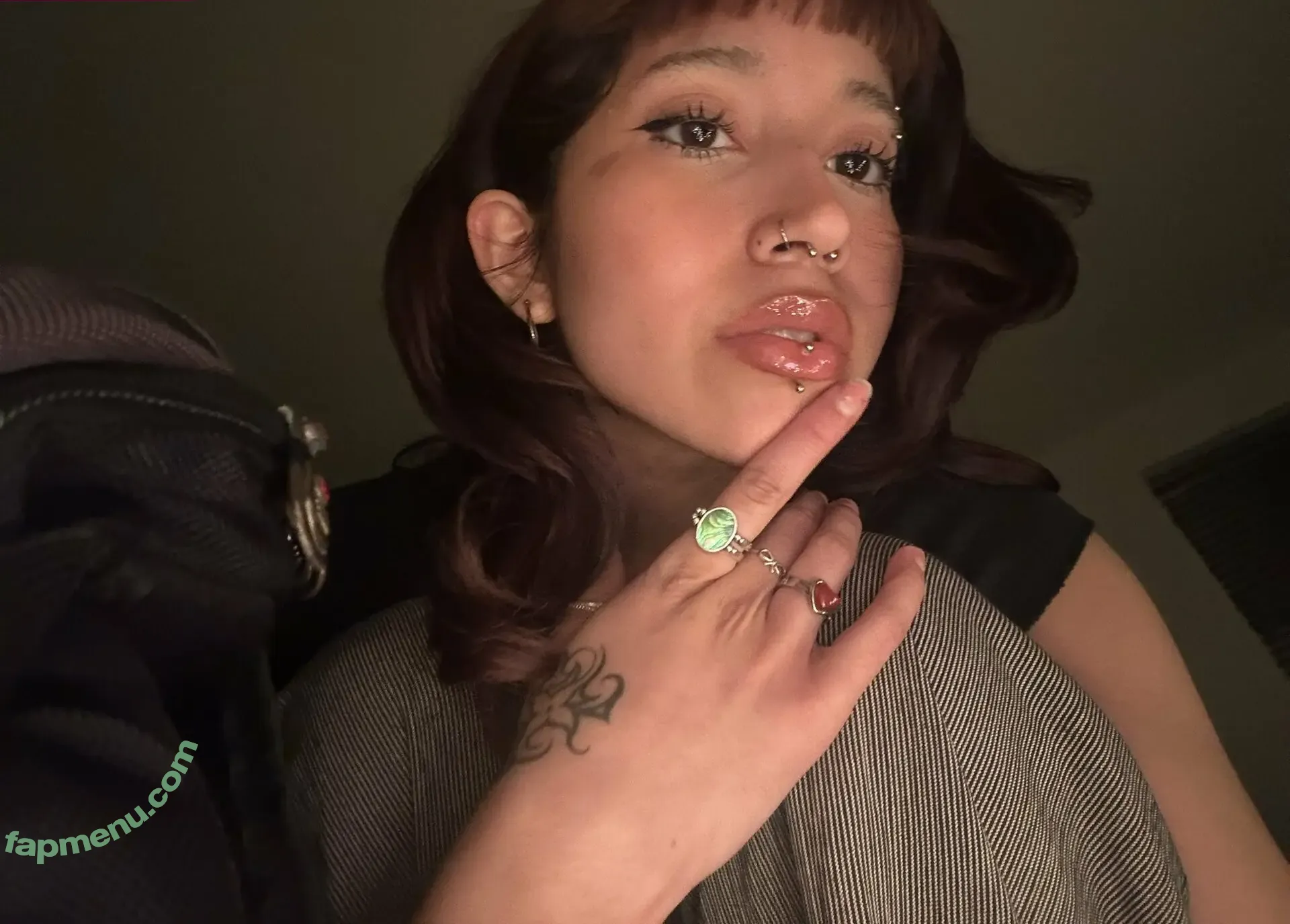 Hispanic nude photo #1393 (Latina Women / dianaMriveraa / dianamrivera_ / dianariveraa)