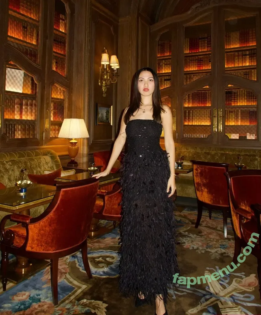 Hispanic nude photo #1718 (Latina Women / dianaMriveraa / dianamrivera_ / dianariveraa)