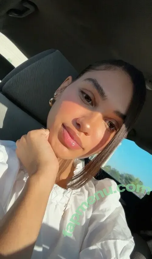 Hispanic nude photo #1781 (Latina Women / dianaMriveraa / dianamrivera_ / dianariveraa)