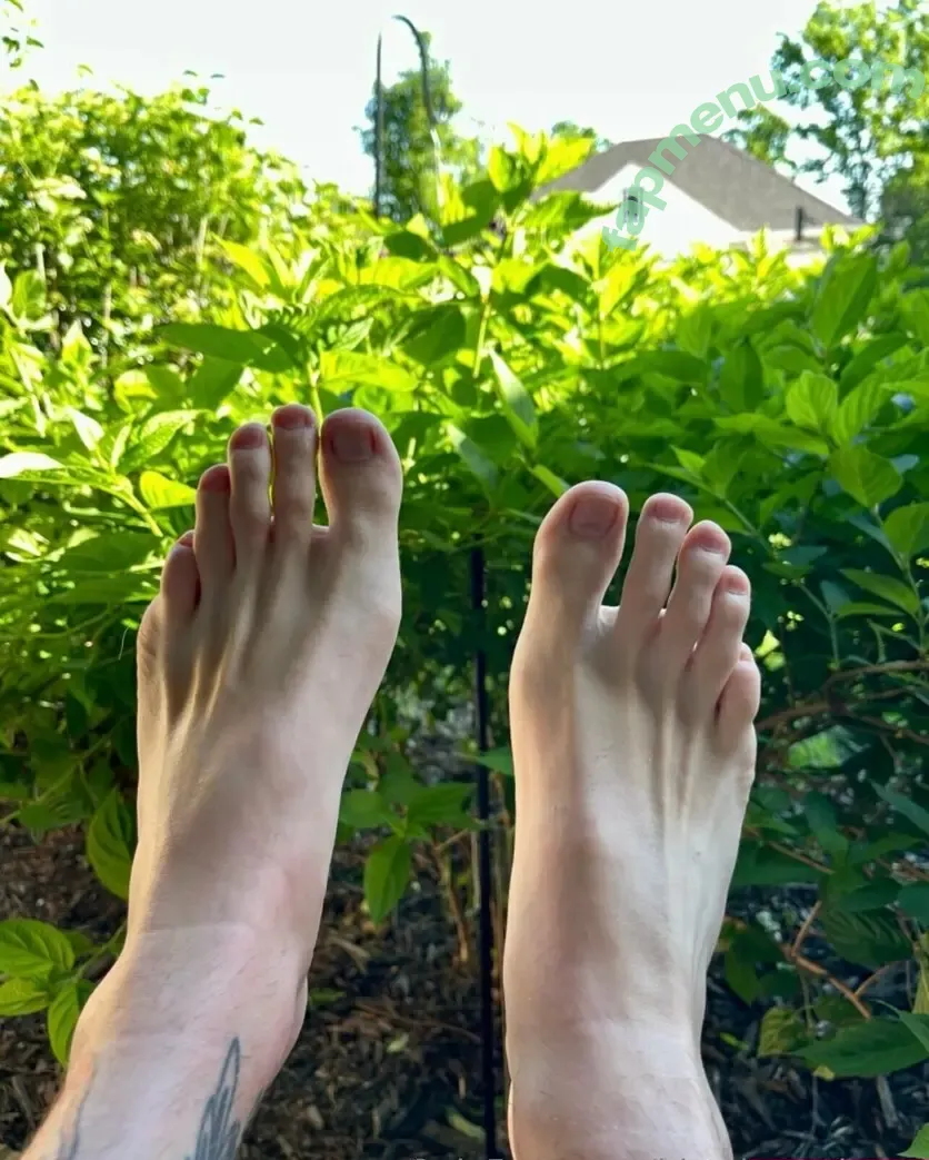 histalentedtoes nude photo #0008 (histalentedtoes)