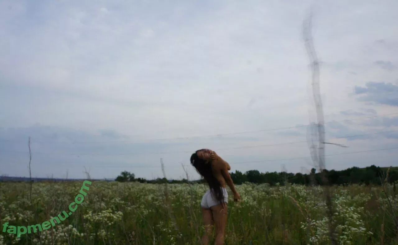 Hitomi Mochizuki nude photo #0073 (yaknowme_hitomi)