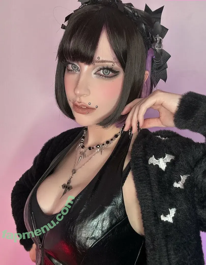 Hitomi Okami nude photo #0048 (hitomi_official / hitomi_okami / hitomi_okami_cos)